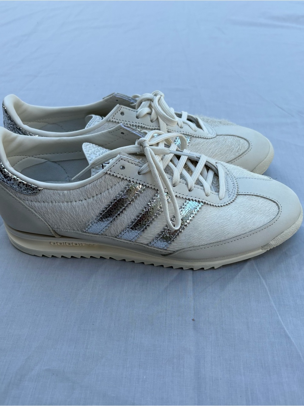 Adidas Women SL 72 OG size 9